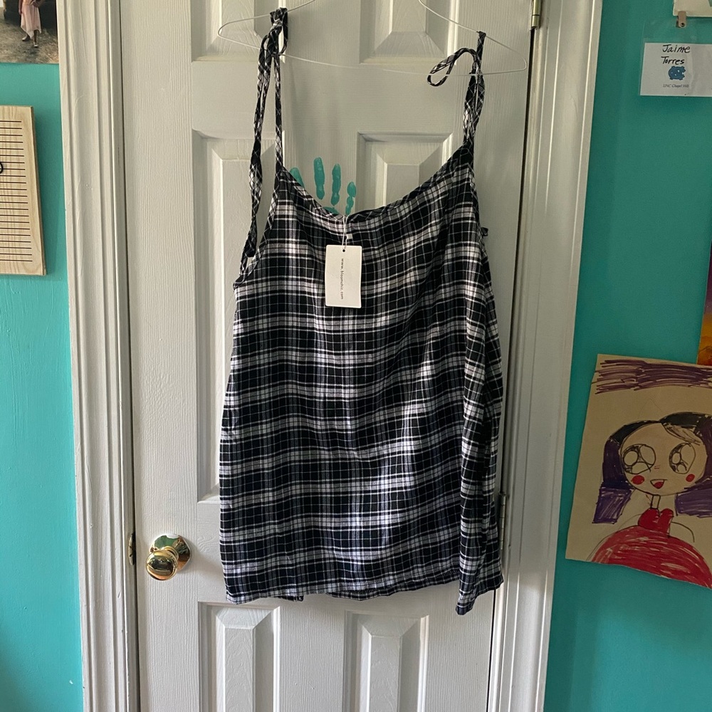 Black and white dress